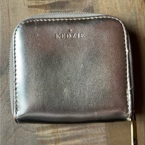 NWOT Kenzie Small Zip Wallet in gold with gold zipper, coin, cards and cash area